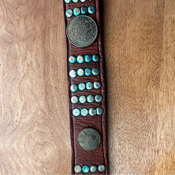 Timbuktu | Vintage Distressed Leather Coin Belt - Picture 5 of 10